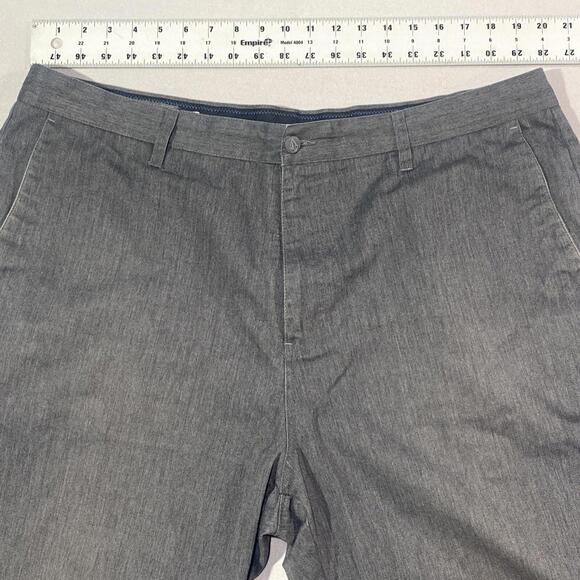 Volcom Shorts Mens 40 Gray Chino Carpenter Cotton Polyester Blend Skateboard - Picture 2 of 7